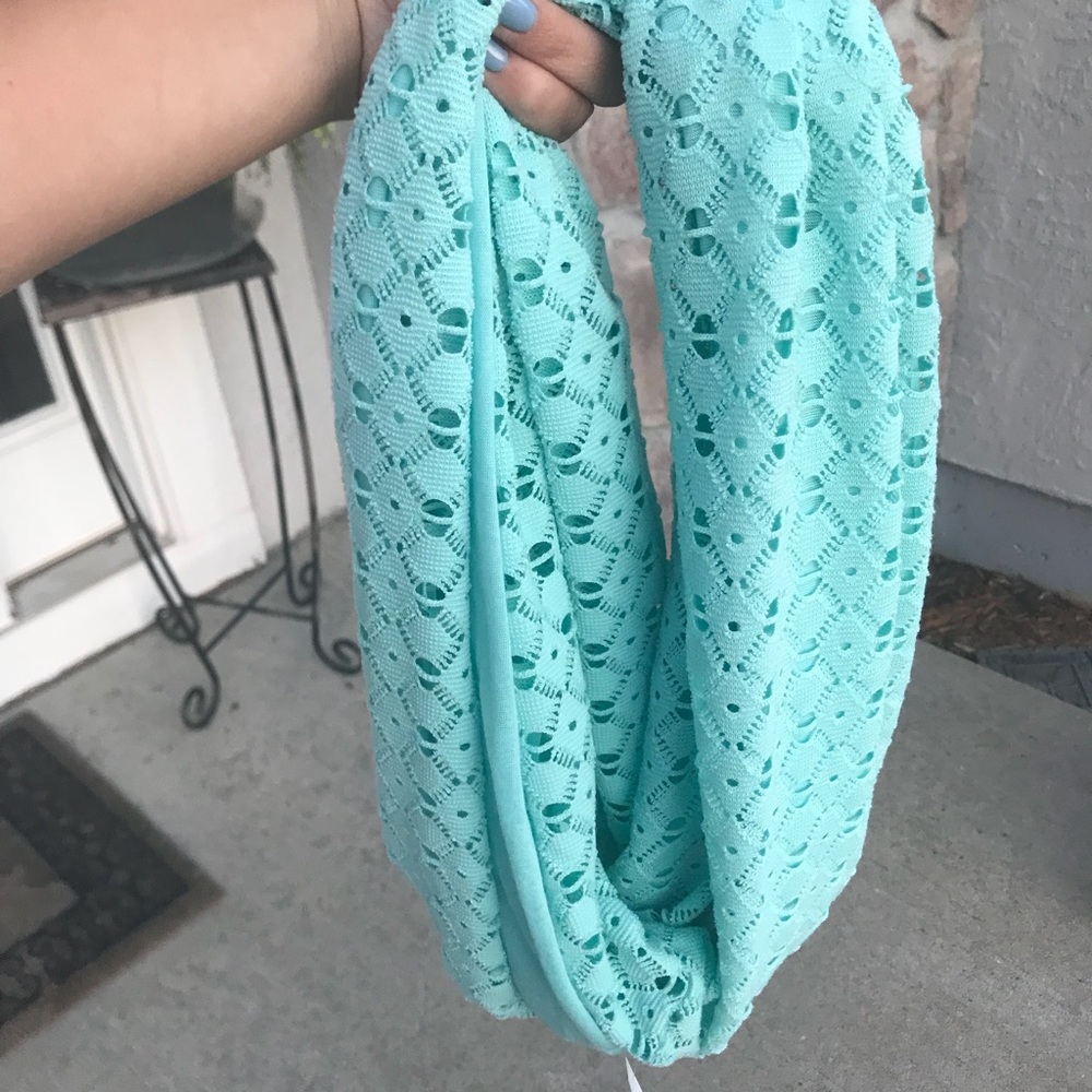 OLD NAVY INFINITY SCARF💙